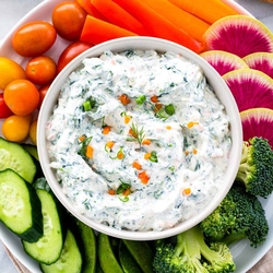 Appetizer - Warm Spinach & Artichoke Dip (using frozen spinach!) recipes