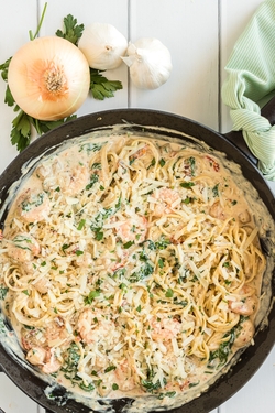 Easy Creamy Seafood Pasta recipes - Chefs delight